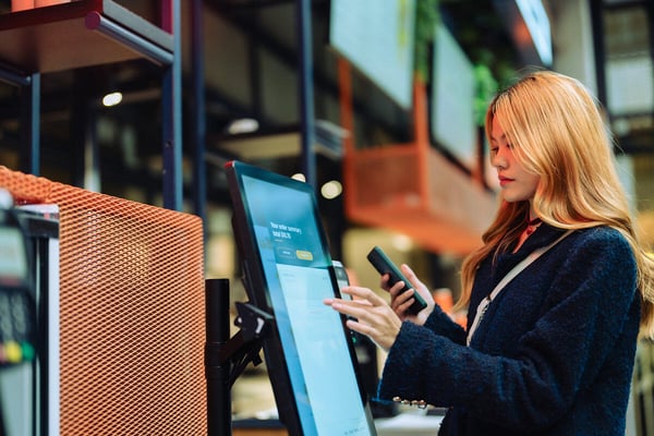 AI Retail Touch Panel